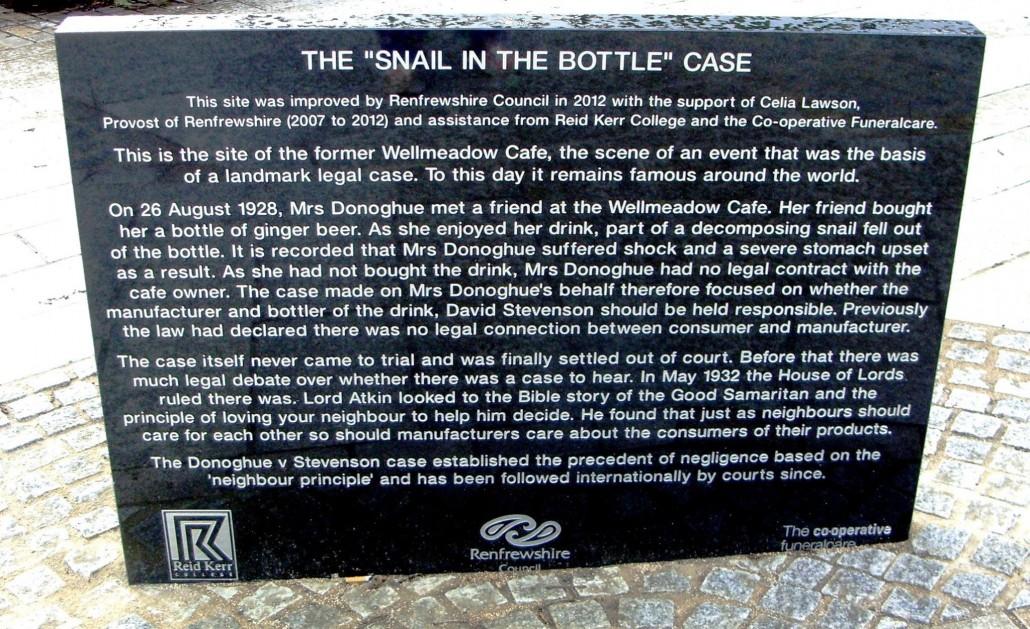 snail-in-the-bottle-case-1030x629